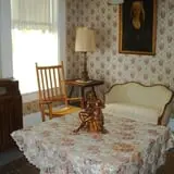 http://www.thehannahmansion.org/pictures.html