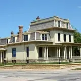 Photo by Bobak Ha'Eri, via Wikimedia Commons, https://commons.wikimedia.org/wiki/File:2009-0805-MN-Mankato-HubbardHouse.jpg