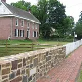 Photo by Rickyrab, via Wikimedia Commons, https://commons.wikimedia.org/wiki/File:Old_Dutch_Parsonage_Somerville.jpg