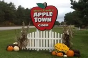 Uncle Frank's Apple Town