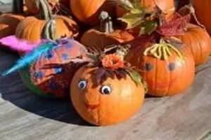 Coonamessett Farm Pumpkin Decorating Days