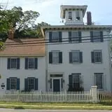 Photo by beachboyce, via Wikimedia Commons, https://commons.wikimedia.org/wiki/File:Dr._Jonathan_Pitney_House.JPG