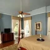 http://malagainn.com/