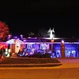 Taylor Manor photo