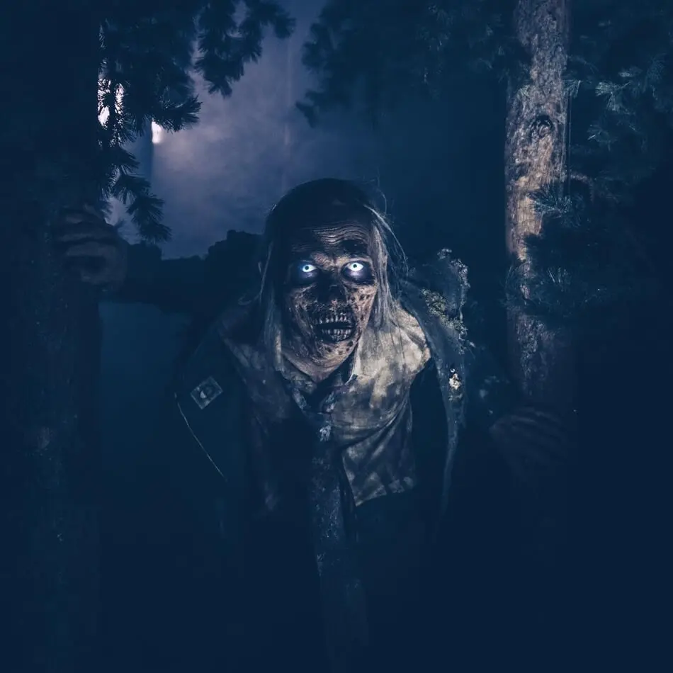 13th Floor Haunted House Chicago Features Zombie Apocalypse LIVE!  photo