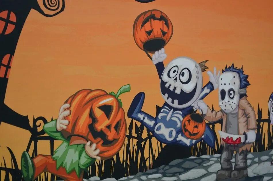 2018 Halloween Freebies & Deals to Take Advantage of This Year! photo