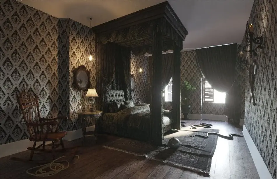 What a Scream: Booking.com Offers Daring Guests an Ultimate Halloween Experience at the Addams Family Mansion  photo