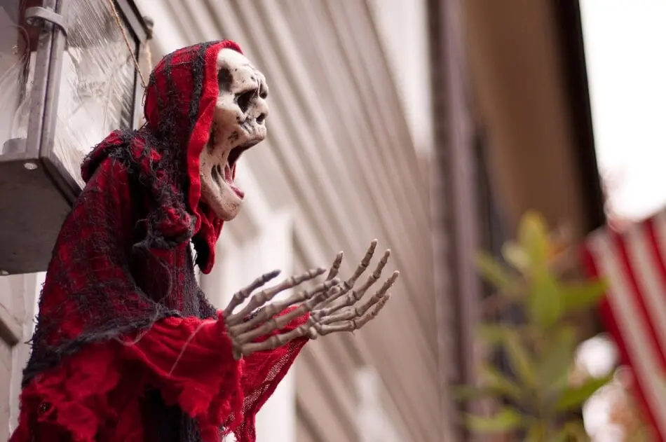 Beloved Ashbury Halloween House Shut Down photo