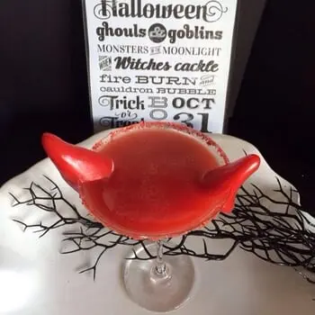 Creepy Cocktails and Spine Tingling Shots To Sip On This Halloween Season