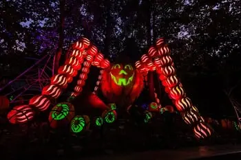 Dollywood’s Great Pumpkin LumiNights Grows in 2018