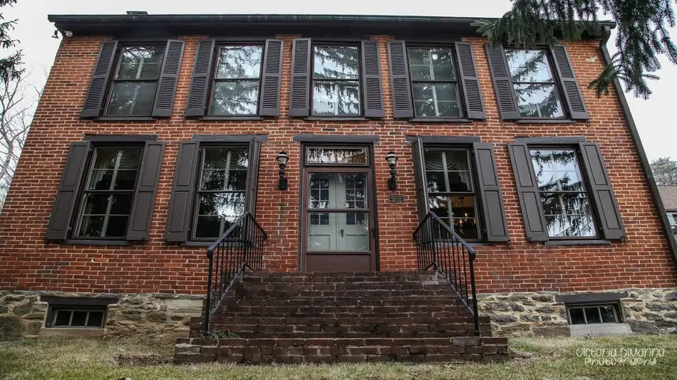 Ghost Hunts USA Hosting Overnight Hunt at the Haunted Baladerry Inn! photo