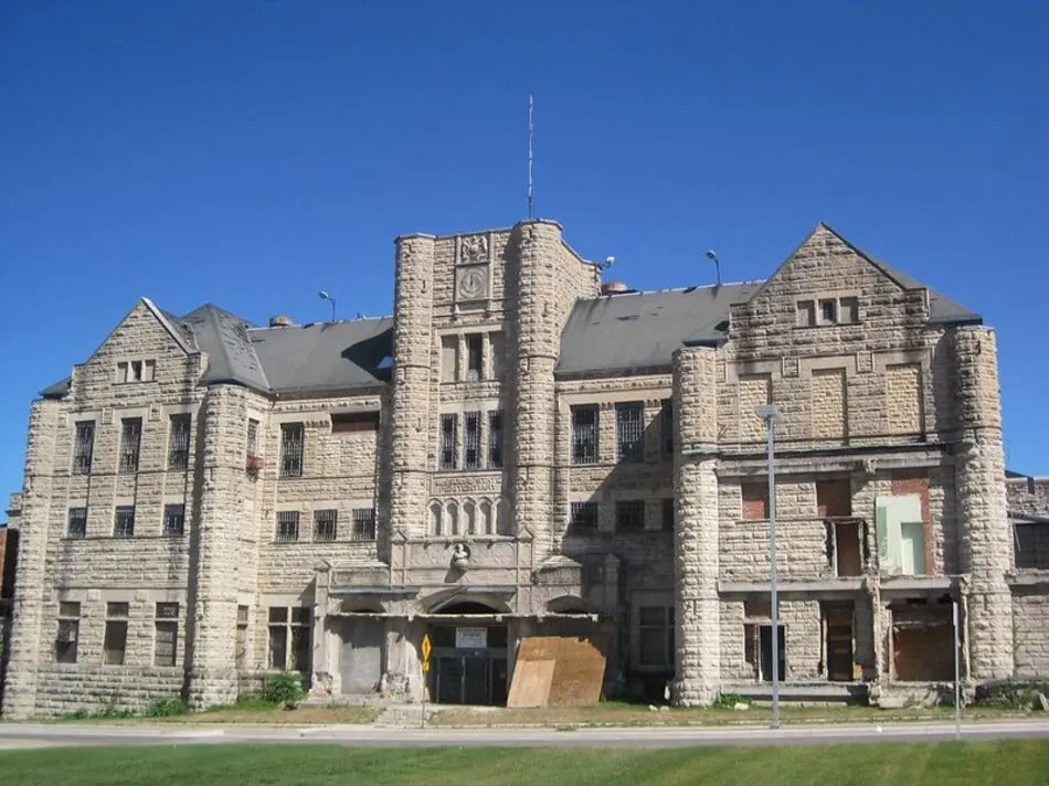 Ghost Hunts USA: Overnight Hunts at the Haunted Missouri State Penitentiary photo
