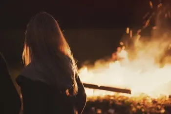Real Haunt Stories to Tell at The Next Bonfire in The Forest