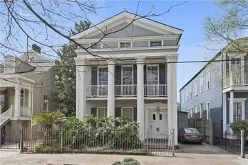 Haunted New Orleans Home With Eerie Ghost Story Currently Up For Sale 
