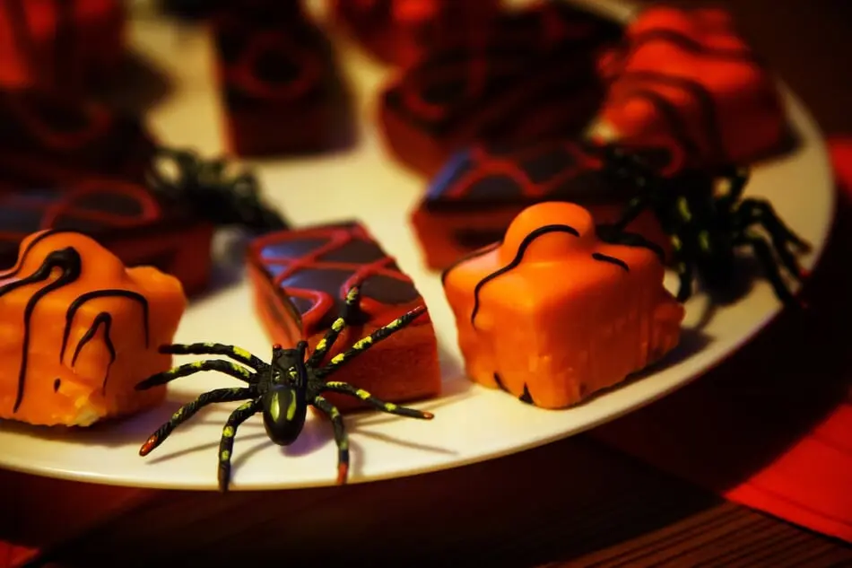 While Homemade Chocolates, Candy Apples, & Other Treats Were Popular in Decades Past, They've Fallen Out of Fashion Since the 1980s.
