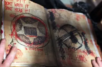 Five of Our Favorite Horror Movie Twists & Cliches That Define the Genre