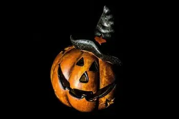 Fun & Festive Ways to Keep the Spooky Halloween Spirit Alive - No Matter the Time of Year!