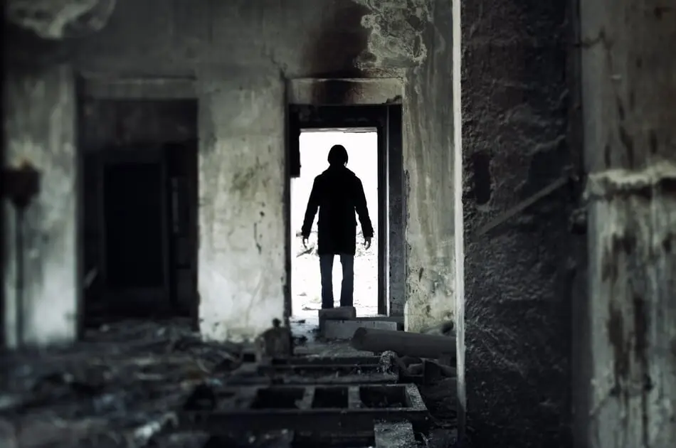 Can you escape before the killer comes back for you?