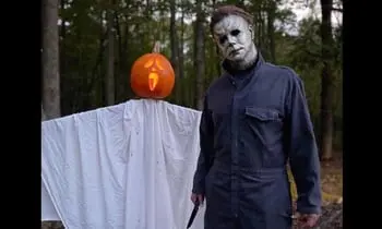Life-Size Replica of Michael Myers’ House Exists