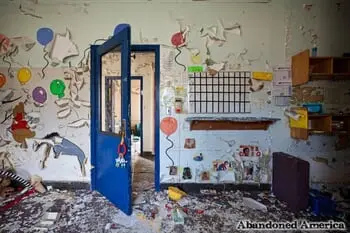 Matthew Christopher's Abandoned America - Evidence of Beauty in All Things Ruined