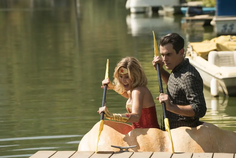 Modern Family's Halloween Special 'It's The Great Pumpkin, Phil Dunphy' Packed With Laughs; Sure to Be an Instant Classic photo