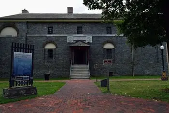 Have You Ever Visited These Notoriously Haunted Spots in New Jersey? 