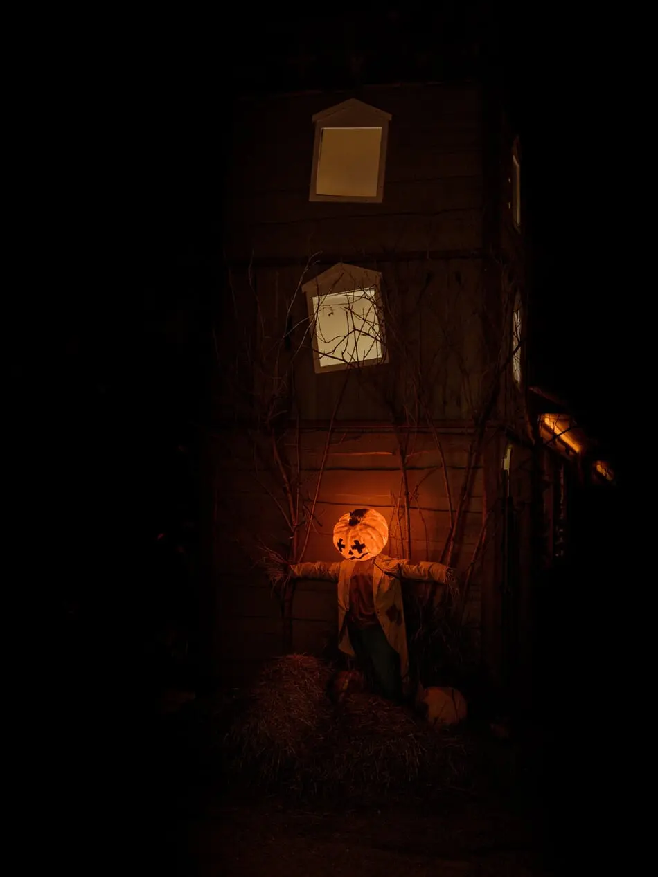 🎃NorthCarolinaHauntedHouses.com Halloween Weekend Guide: October 19-22 👻 photo