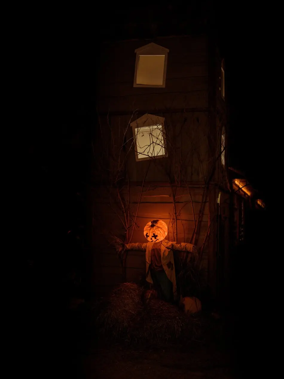 🎃NorthCarolinaHauntedHouses.com Halloween Weekend Guide: October 26-29th 👻 photo