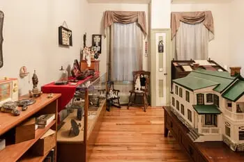 Stay at a Haunted Airbnb in Ohio
