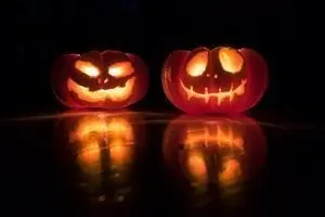 🎃 QueensHauntedHouses.com Halloween Weekend Guide: Oct 10-13 👻