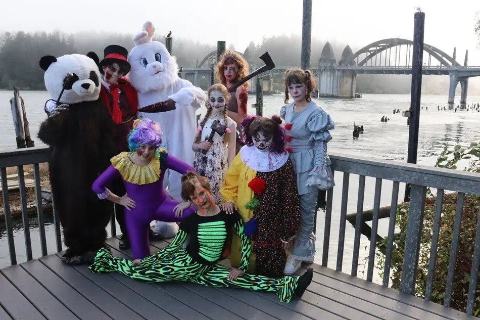 Carn-EVIL of Terror cast members near the iconic Florence Bridge