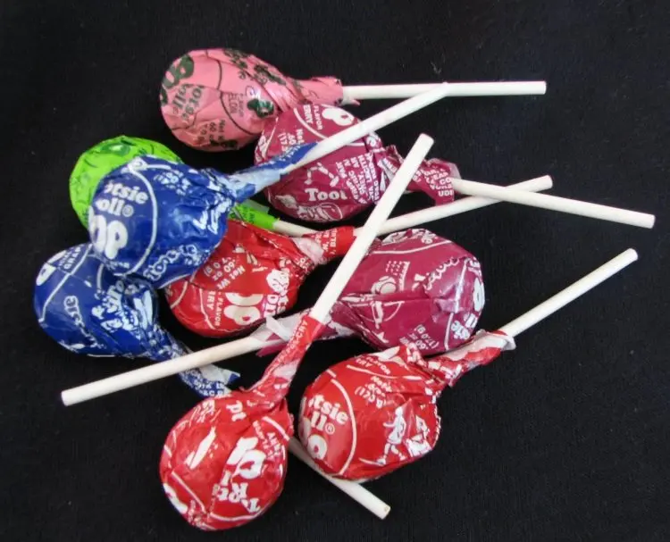 Tootsie Pops Won Minnesota's Top Halloween Candy of 2017 by a Razor Thin Margin.