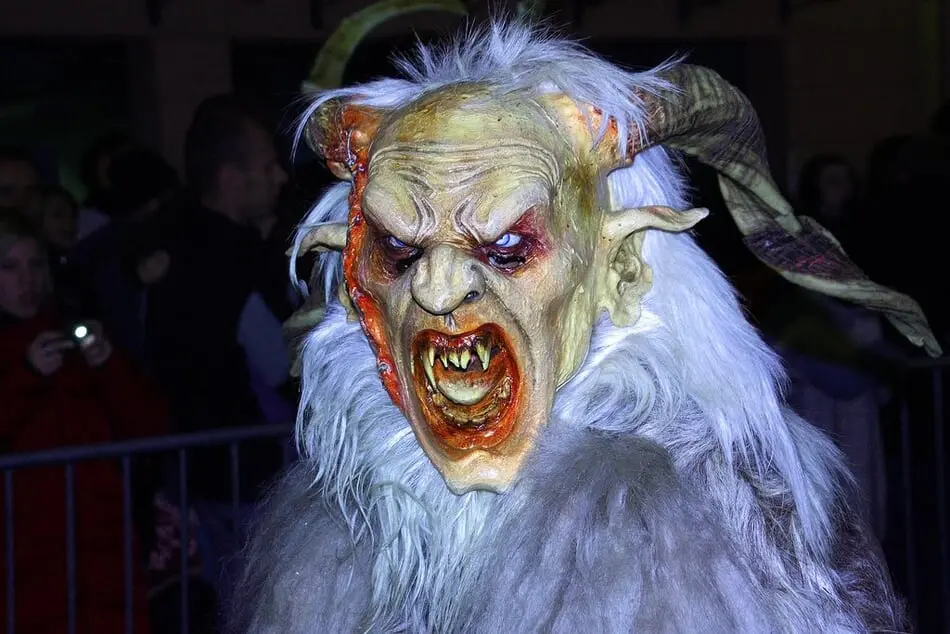 Ways to Add Some Spookiness to Your Holiday Season photo